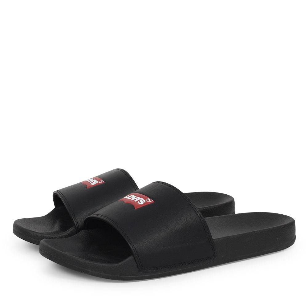 Levi's badslippers deals