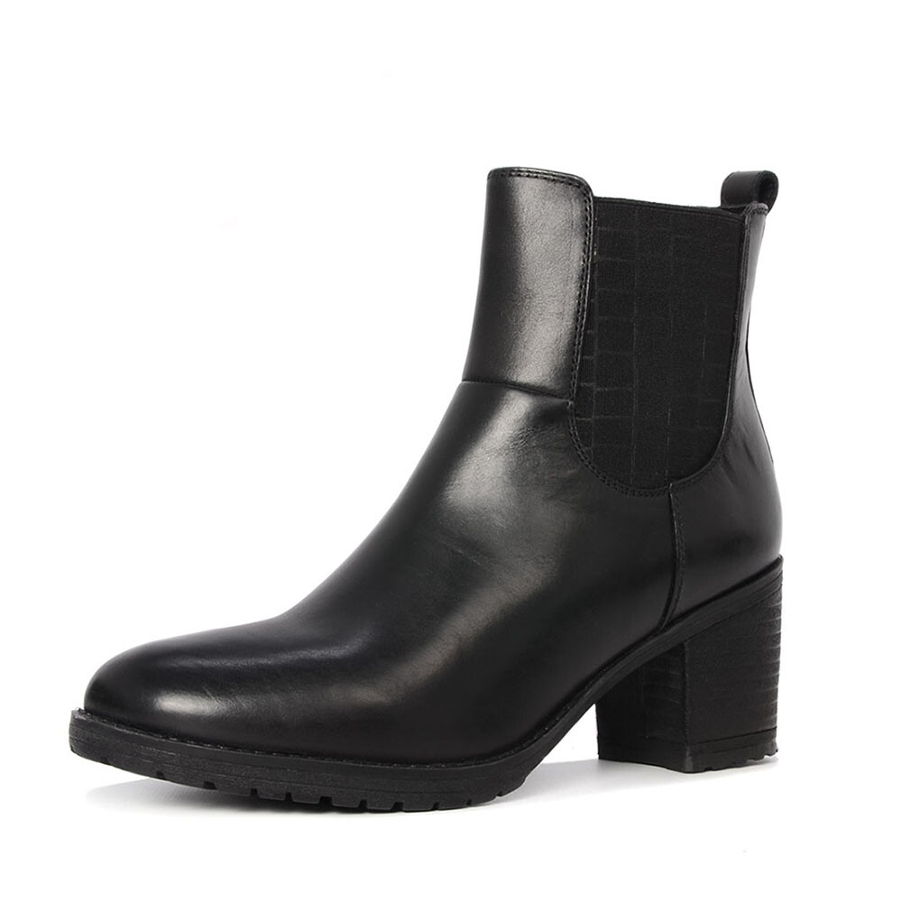 SPM 17905884 zwarte chelsea boots